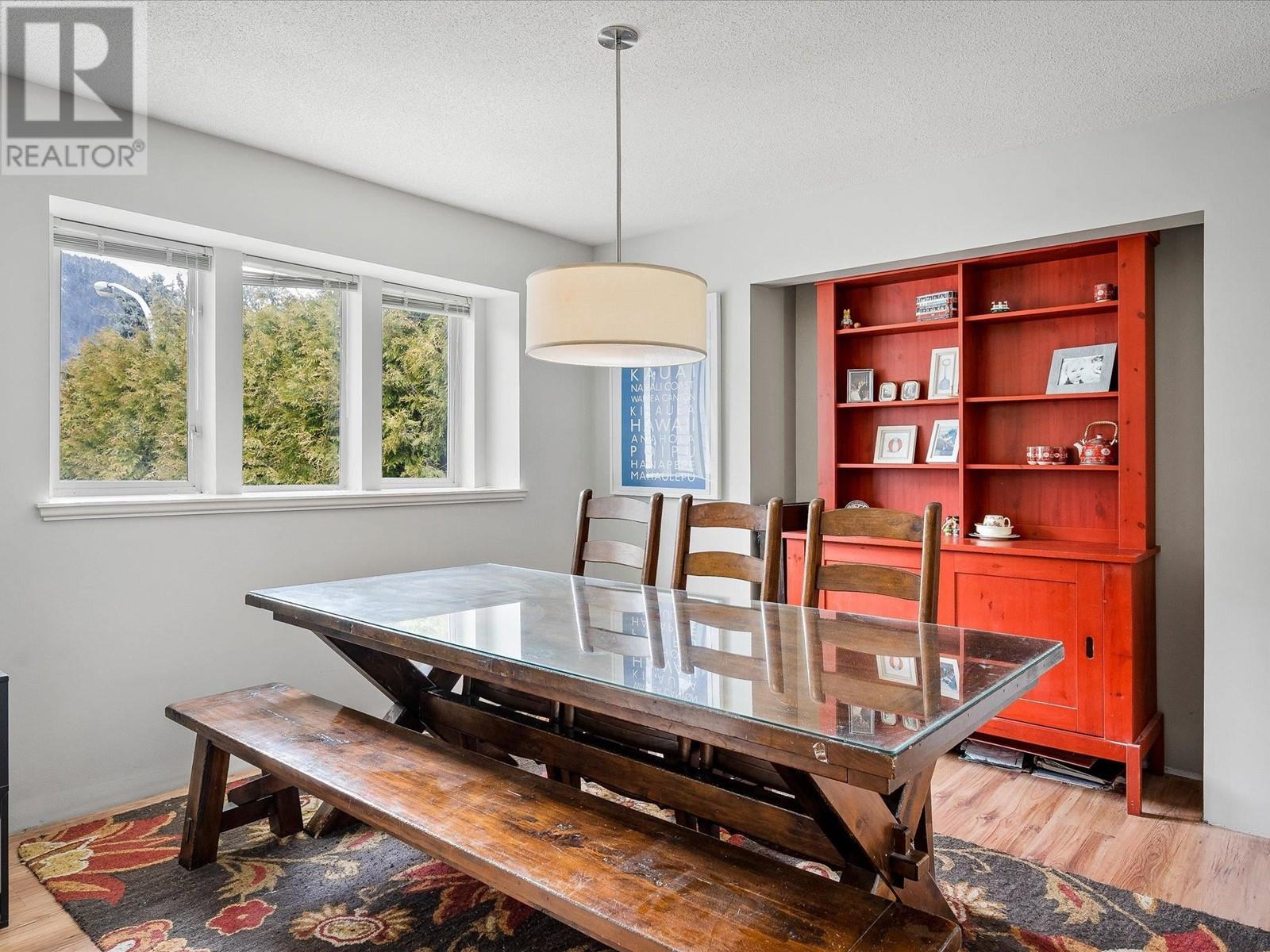 7392 Larch Street, Pemberton, British Columbia  V0N 2L0 - Photo 12 - R2878390