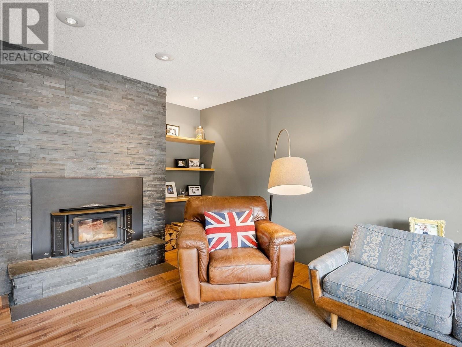 7392 Larch Street, Pemberton, British Columbia  V0N 2L0 - Photo 7 - R2878390