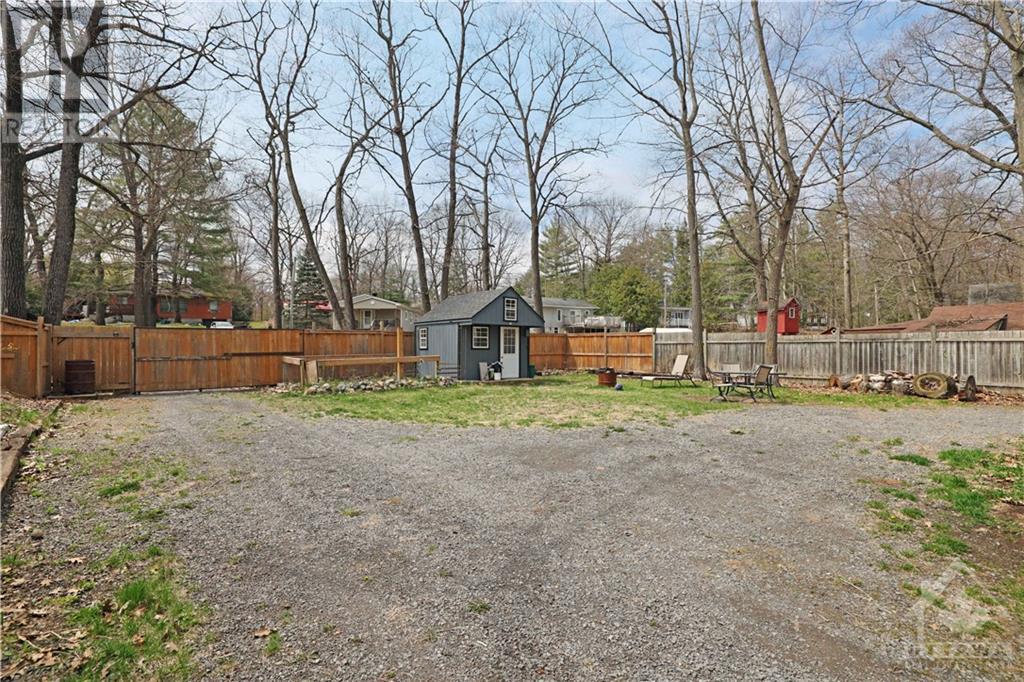 135 BAYVIEW DRIVE Constance Bay