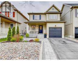 5 DONLEVY CRES