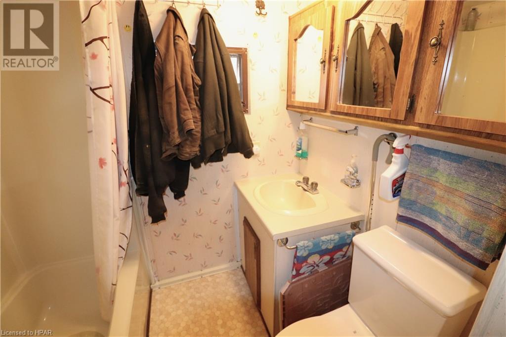 40201 Vanastra Road Unit# 14, Huron East, Ontario  N0M 1L0 - Photo 16 - 40578911