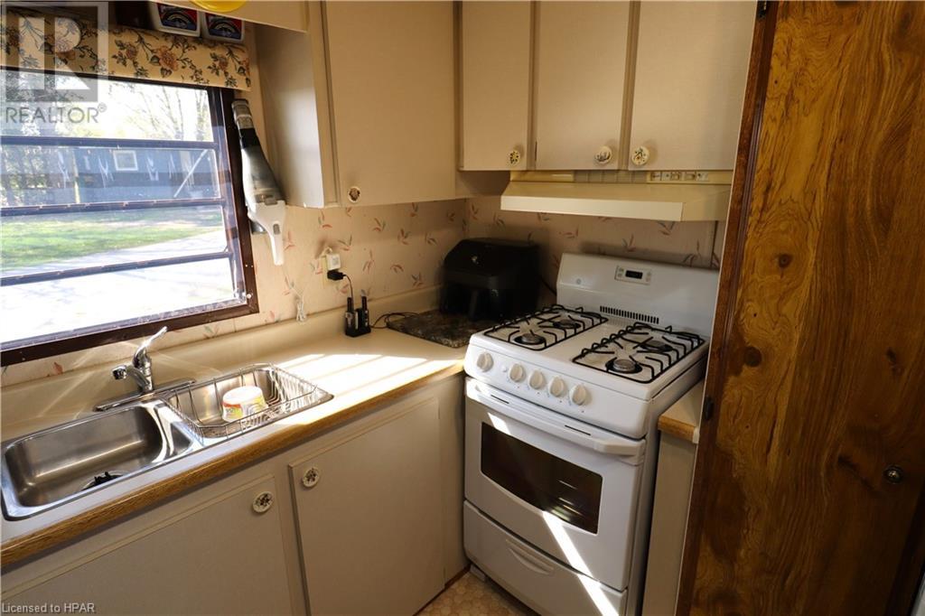 40201 Vanastra Road Unit# 14, Huron East, Ontario  N0M 1L0 - Photo 6 - 40578911