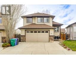 349 Grizzly Crescent N Uplands