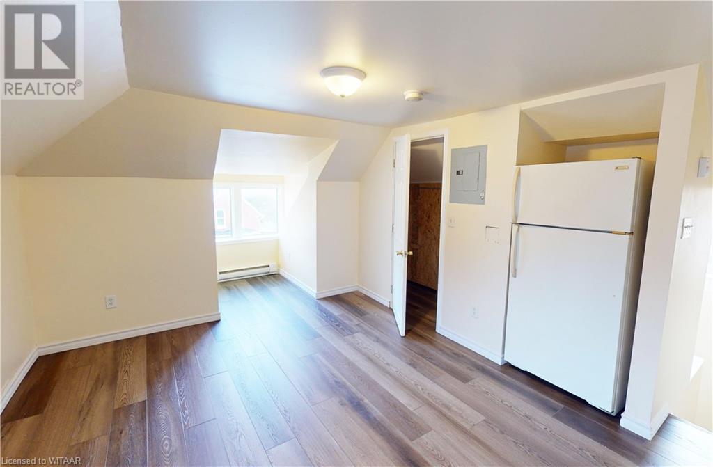 747 Dundas Street Unit# 5, Woodstock, Ontario  N4S 1E8 - Photo 3 - 40582658