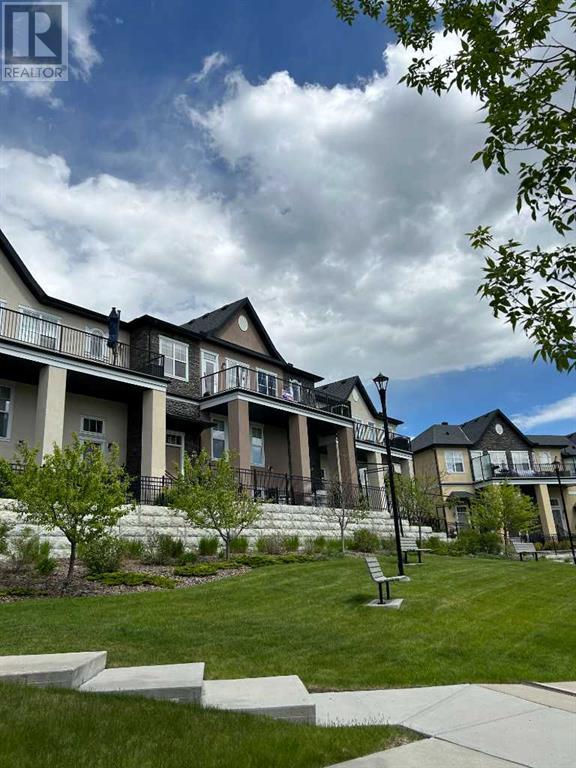 30 Cranbrook Villas Se, Calgary, Alberta  T3M 1Z3 - Photo 2 - A2128371