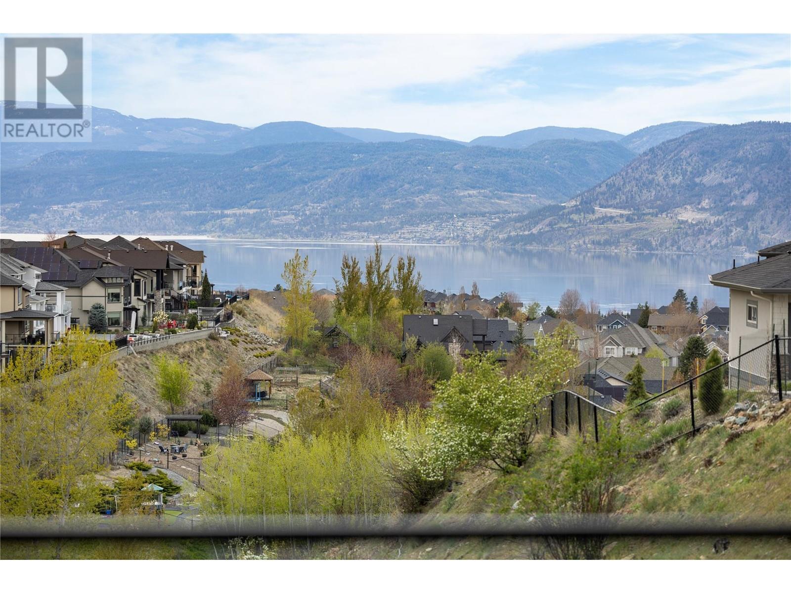 461 Swan Drive Kelowna, BC V1W5L9_19