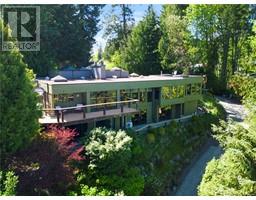 2340 Spring Rd Campbell River North