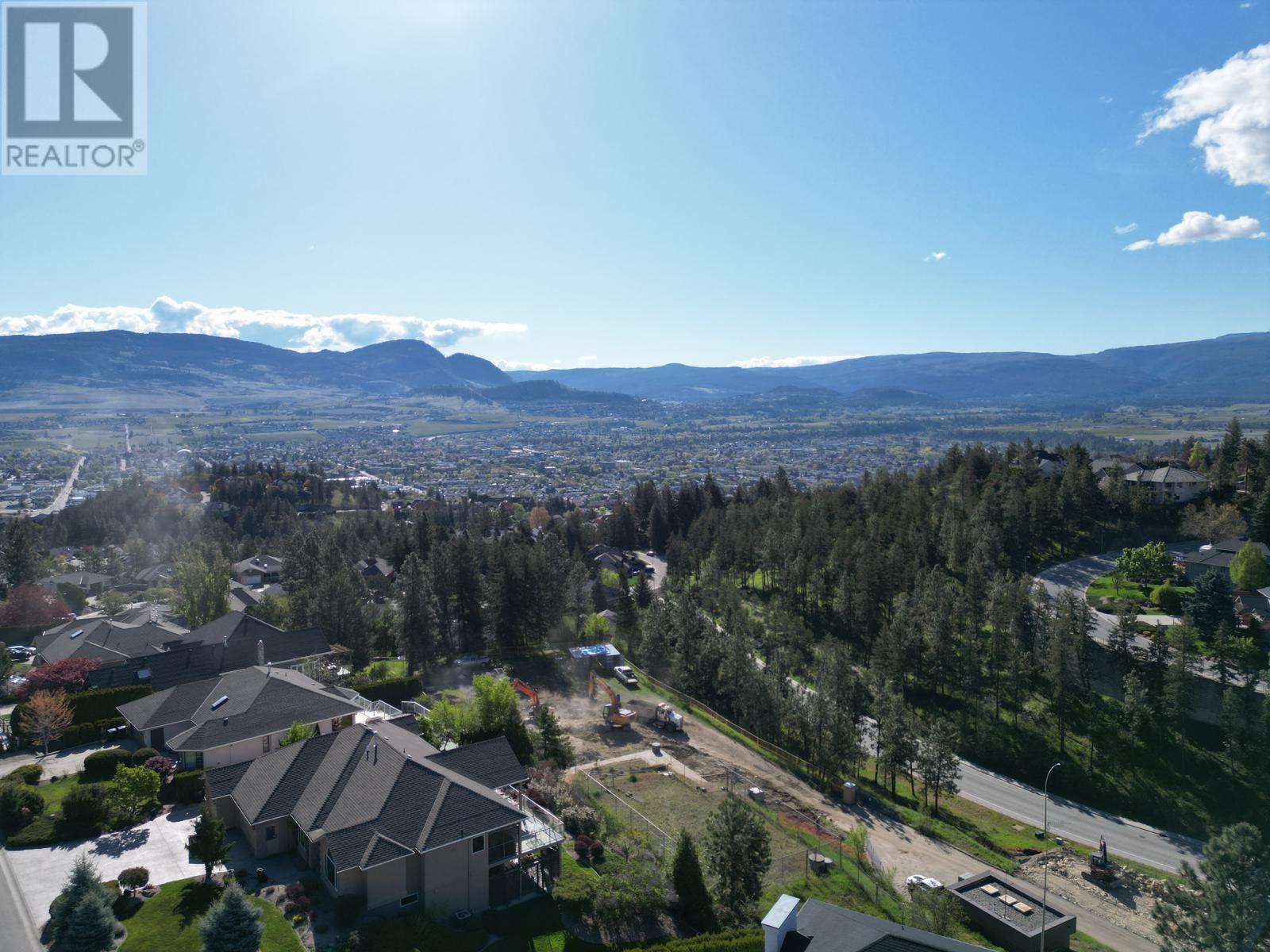 2258 Lillooet Crescent, Kelowna, British Columbia  V1V 1T1 - Photo 4 - 10311778
