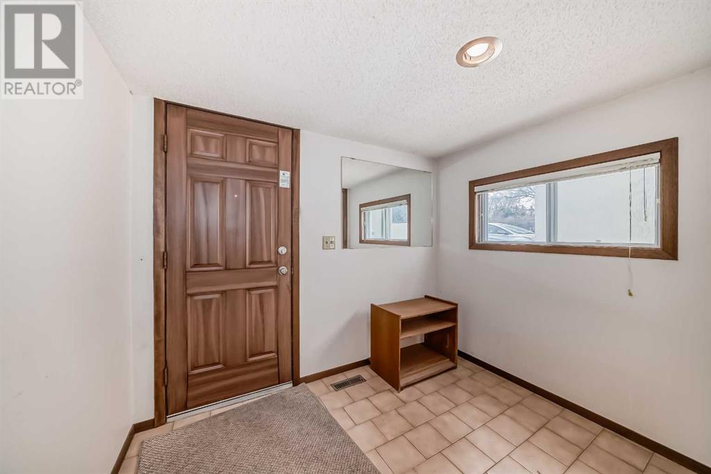 845 East Chestermere Drive, Chestermere, Alberta  T1X 1A7 - Photo 33 - A2127301