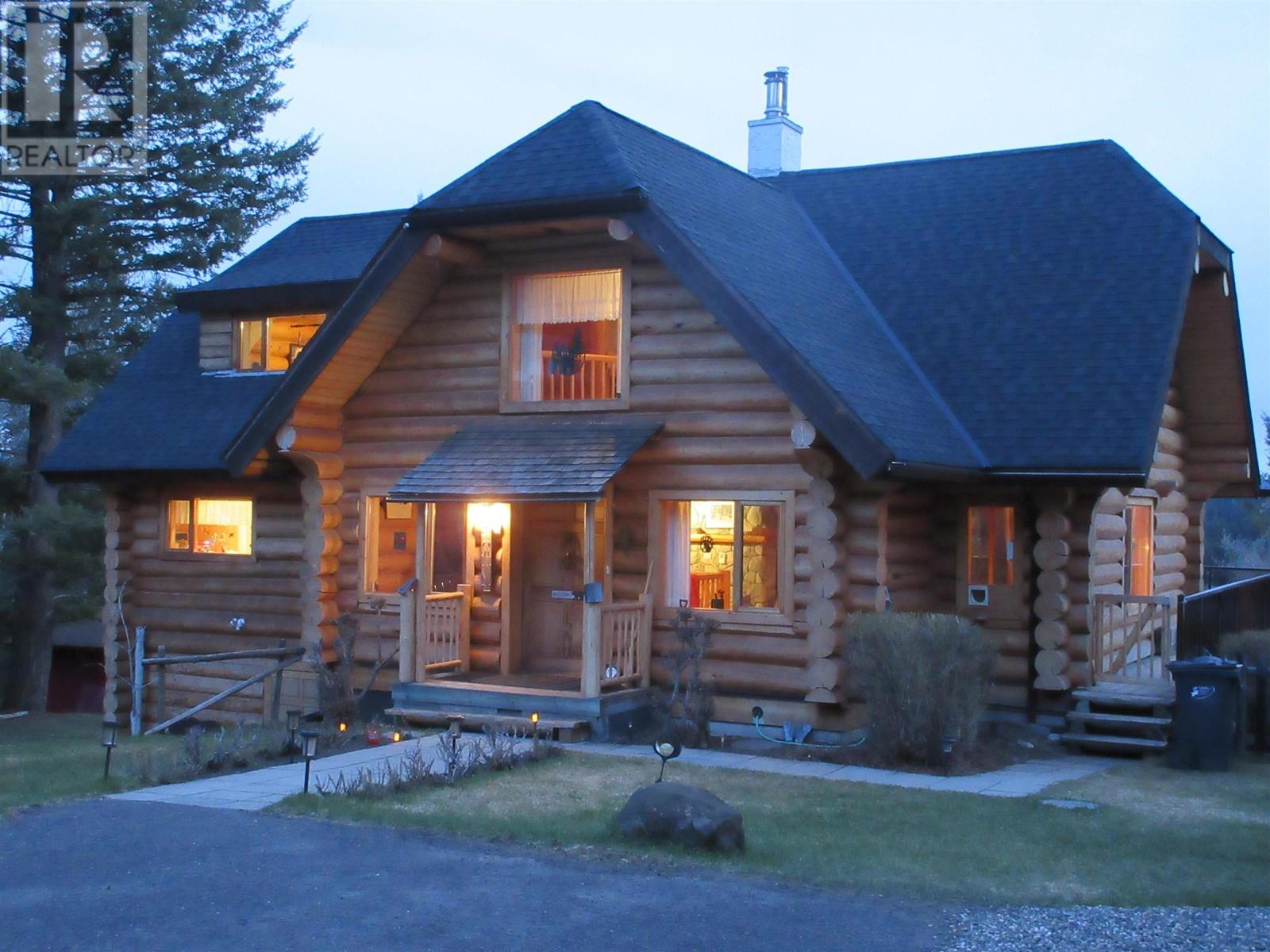 4768 Telqua Drive, 108 Mile Ranch, British Columbia V0K 2Z0 - Photo 5 - R2877424