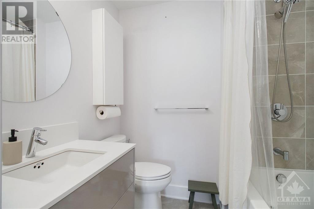 255 BAY STREET UNIT#1208 Ottawa