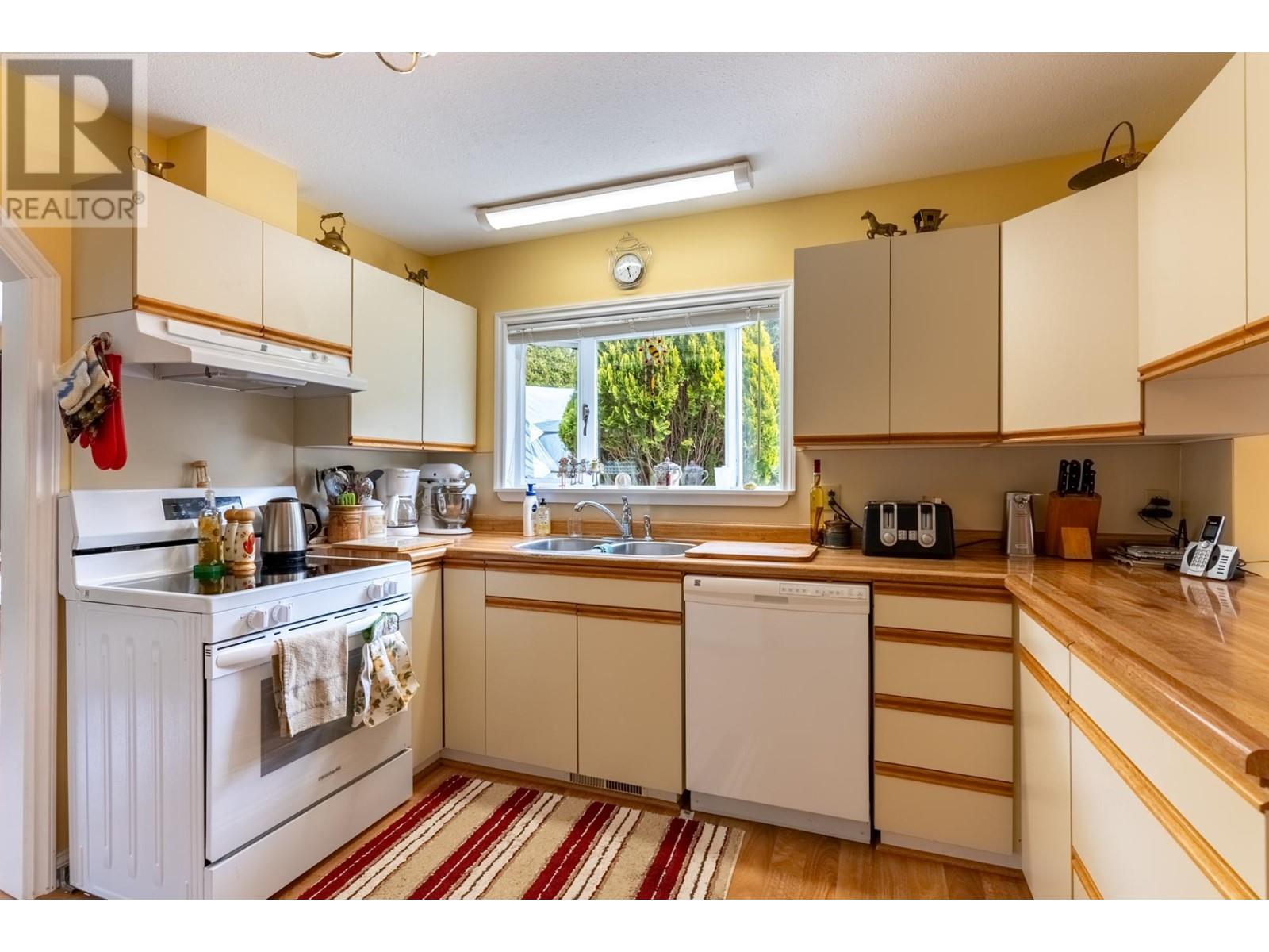 4145 Mickey Frontage Road, Cache Creek, British Columbia  V0K 1H1 - Photo 6 - 178238