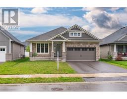 33 LOWRIE CRES