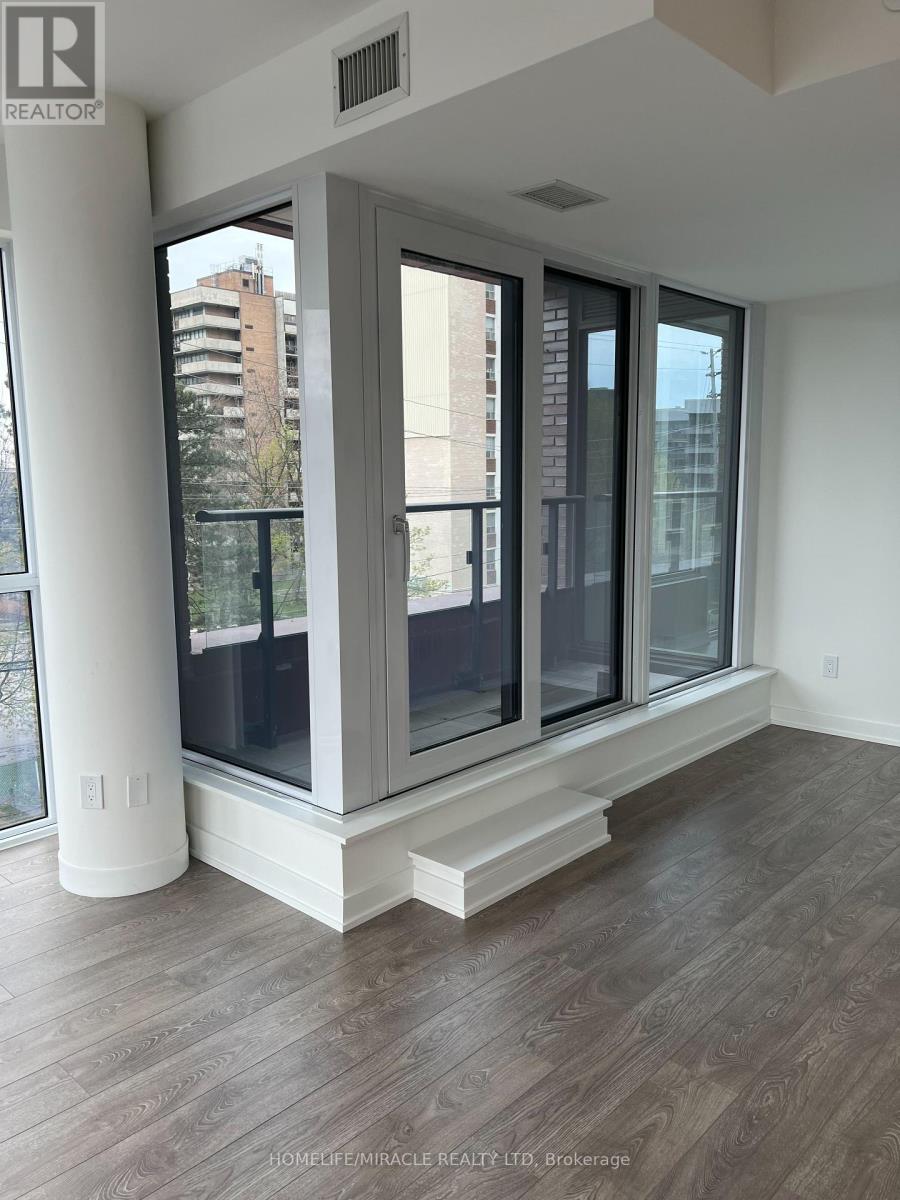 <h3>$2,800<small> Monthly</small></h3><p>#208 -28 Ann St, Mississauga, Ontario</p>