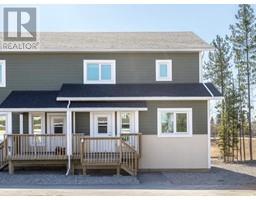 8-18 Bailey Place, Whitehorse, Ca