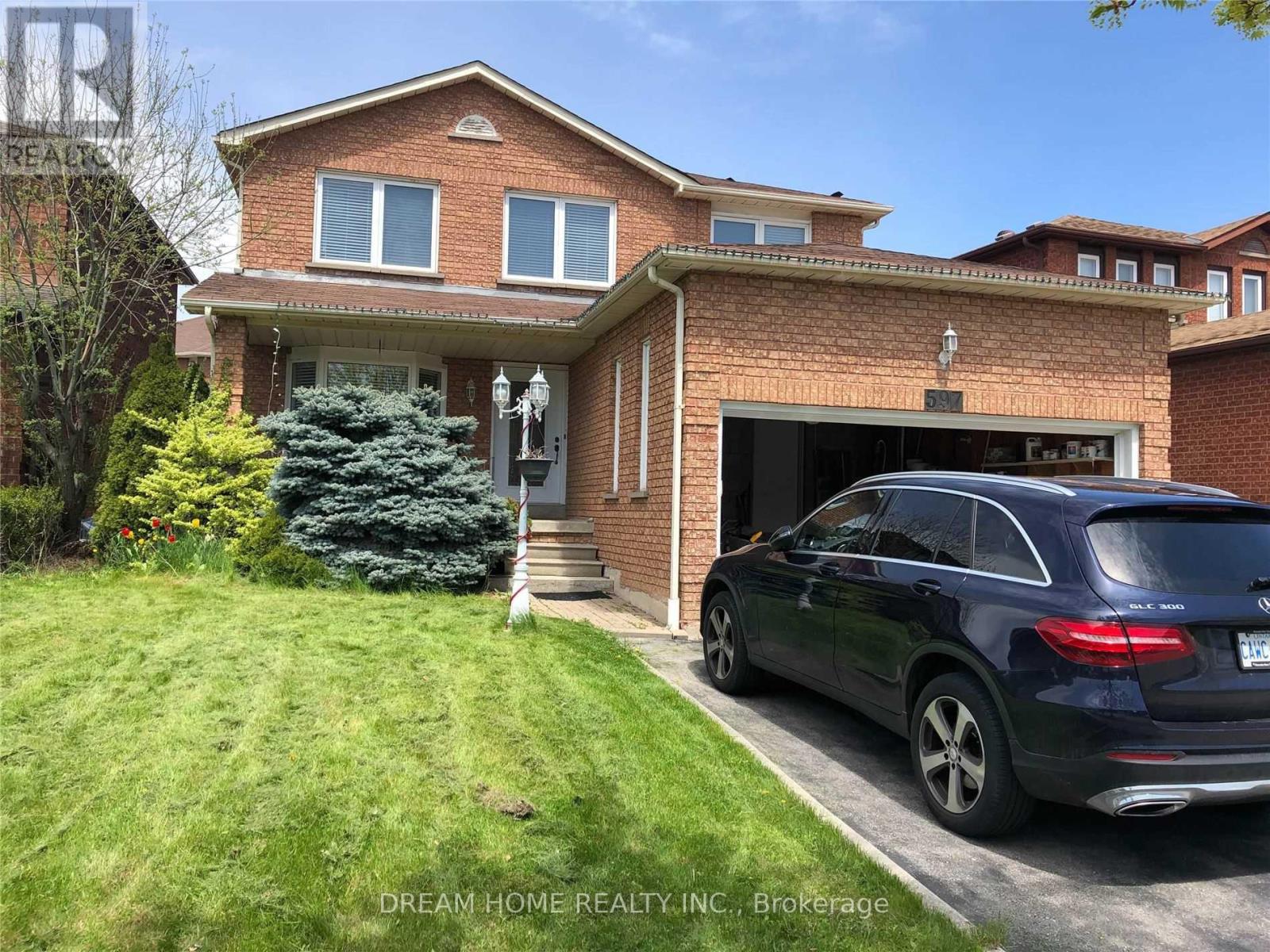 <h3>$3,900<small> Monthly</small></h3><p>#main -597 Fairview Rd W, Mississauga, Ontario</p>
