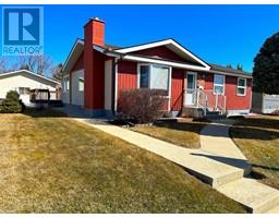 5624 48 Avenue Downtown Lacombe