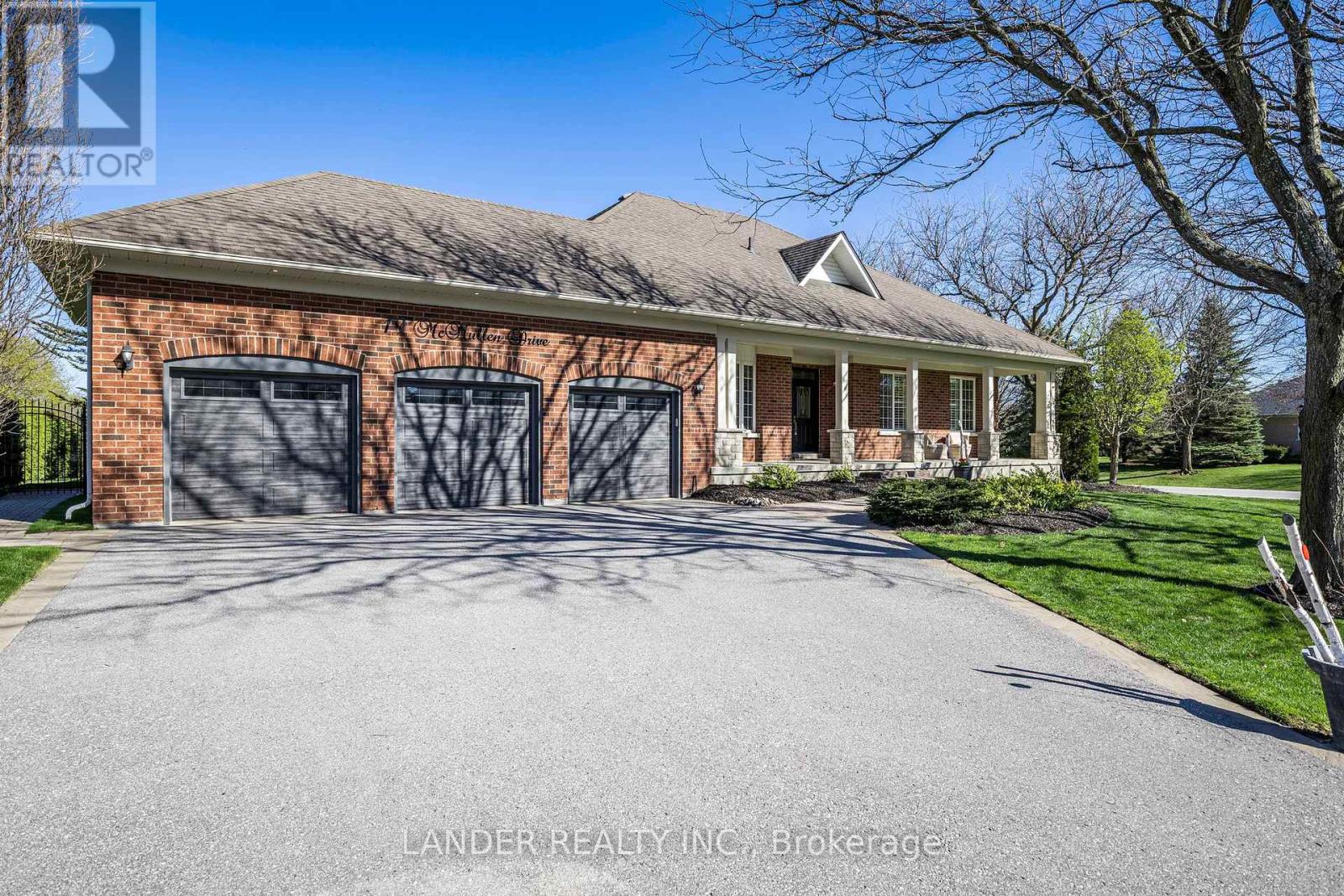 19 MCMULLEN DRIVE, whitchurch-stouffville, Ontario