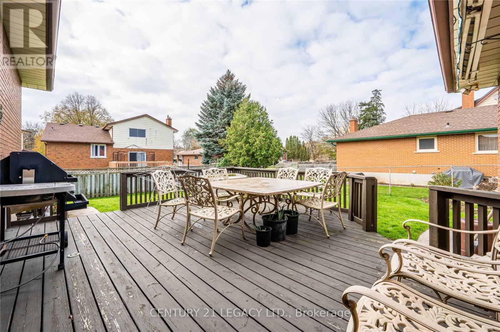 (Upper) - 2067 Old Mill Road, Kitchener, Ontario  N2P 1E4 - Photo 26 - X8306012