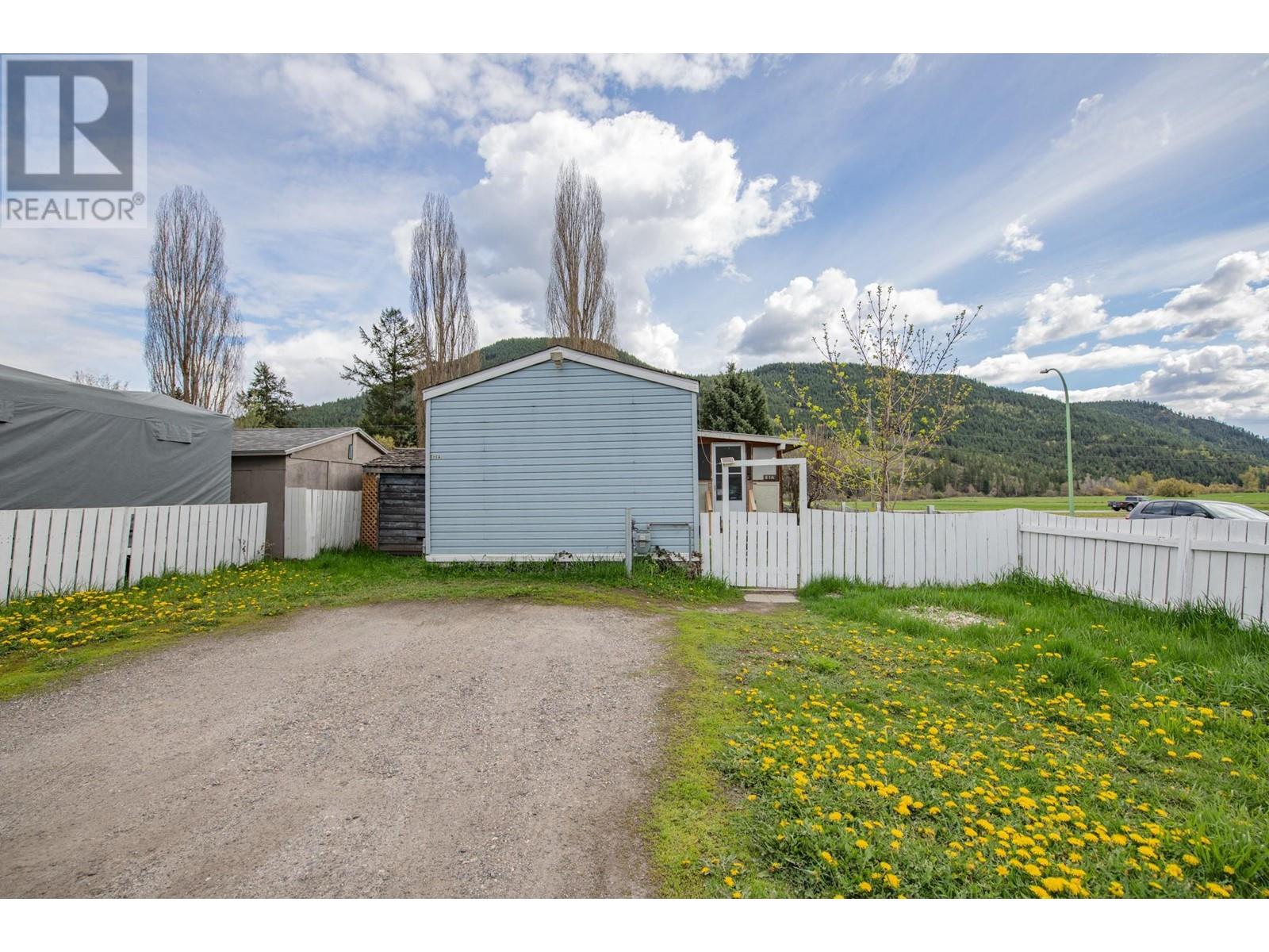 446 Mabel Lake Road Unit# E1a, Lumby, British Columbia  V0E 2G5 - Photo 2 - 10313070