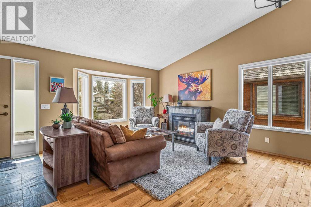 167 Cougar Point Road, Canmore, Alberta  T1W 1A1 - Photo 3 - A2129051