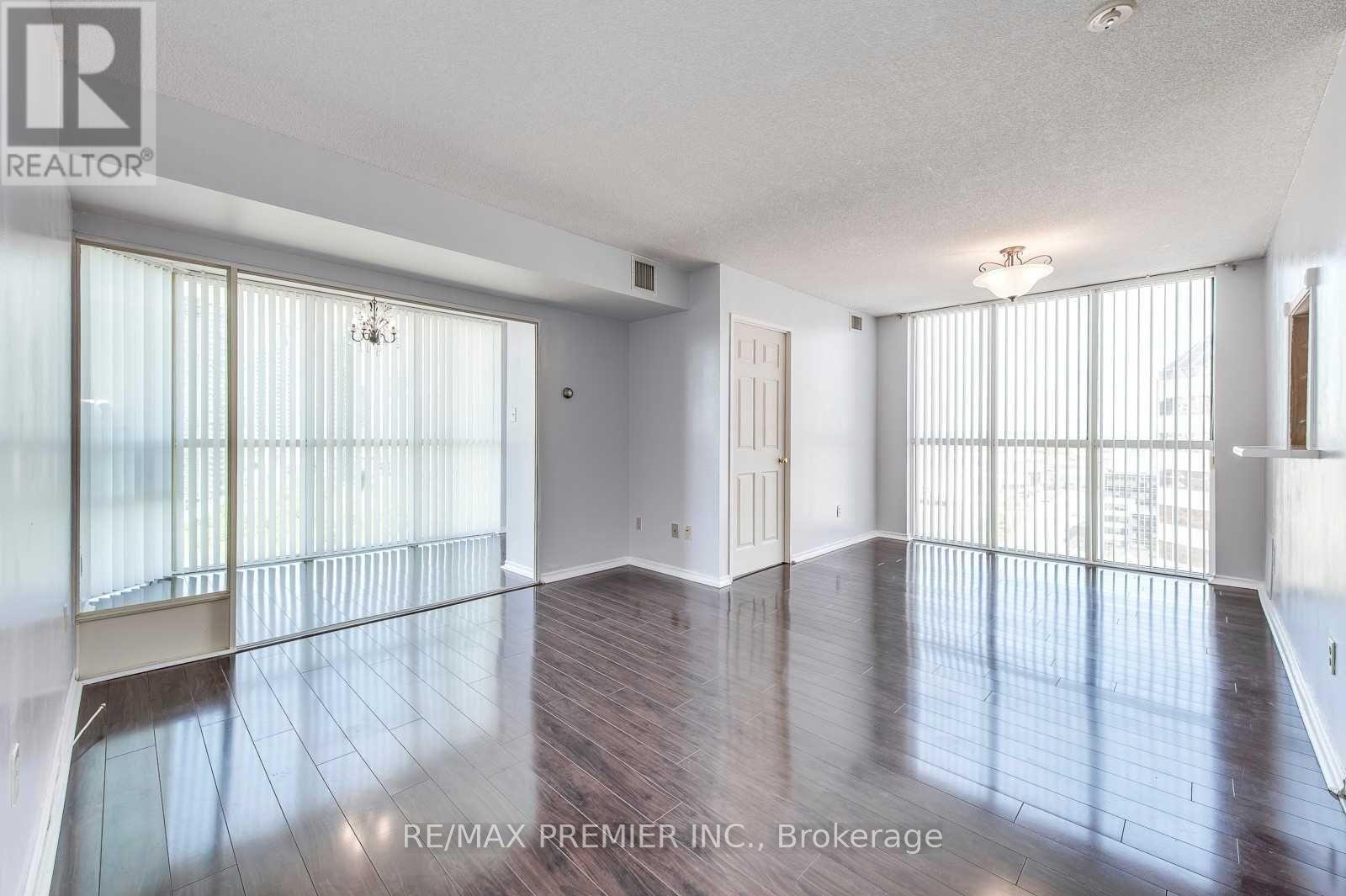 1809 - 285 Enfield Place, Mississauga, Ontario  L5B 3Y6 - Photo 7 - W8307040