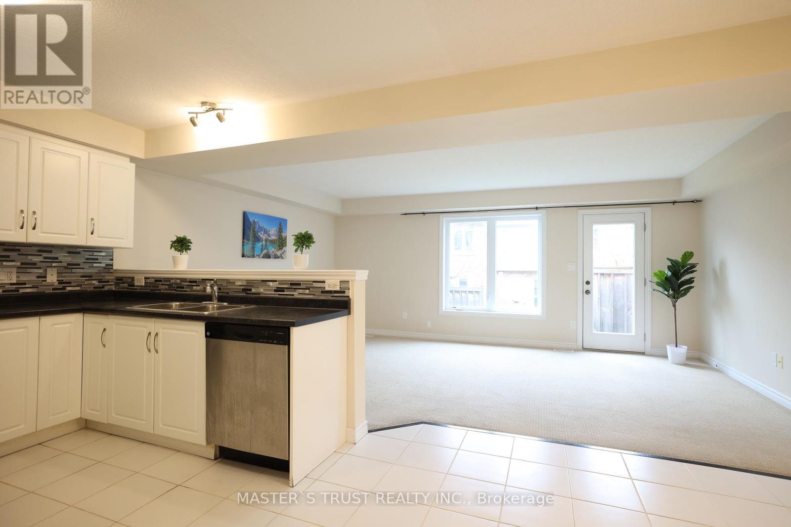 #31 -167 Arkell Rd E, Guelph, Ontario  N1L 0J9 - Photo 12 - X8307092