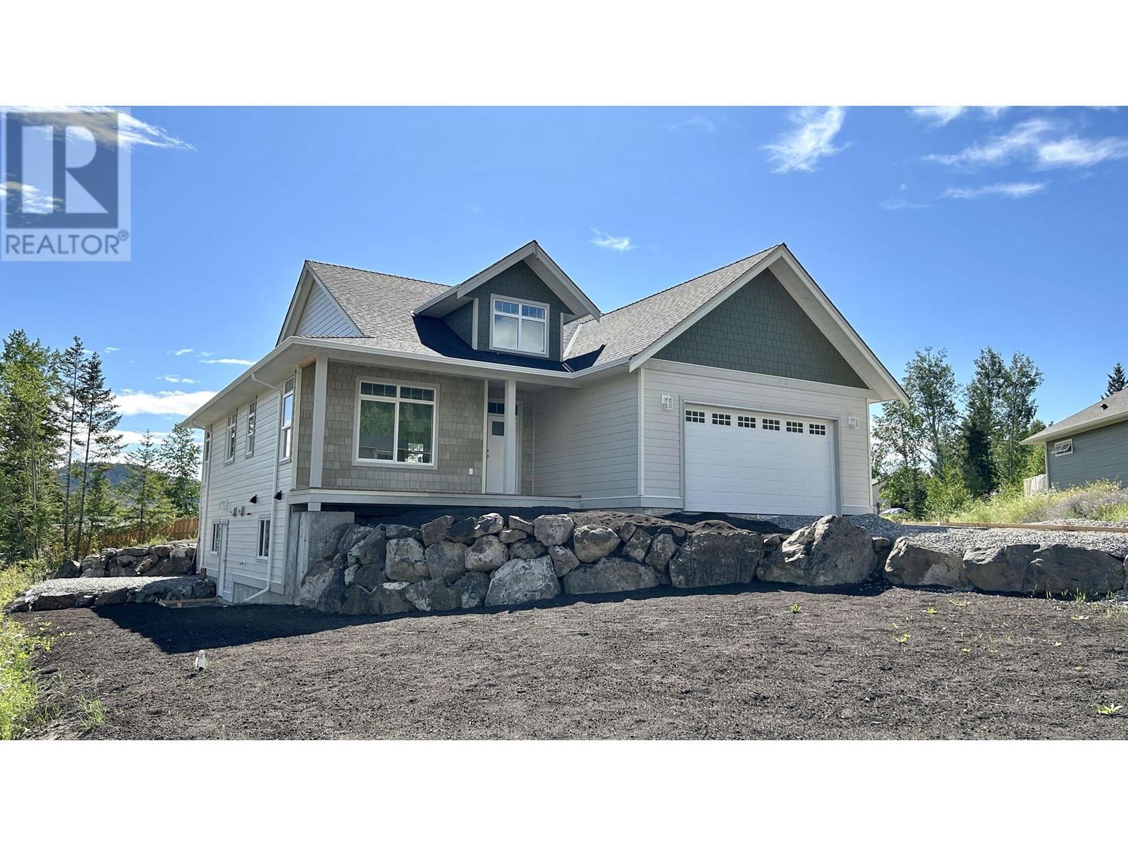 902 SPRUCE PLACE, 100 mile house, British Columbia