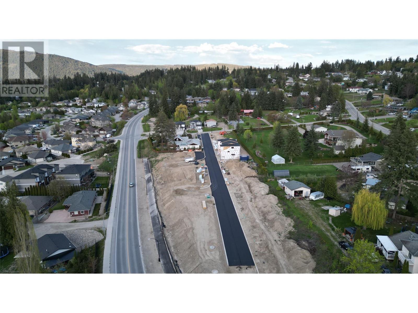 981 12 Street Se Unit# Prop. 14, Salmon Arm, British Columbia  V1E 2C8 - Photo 5 - 10313047