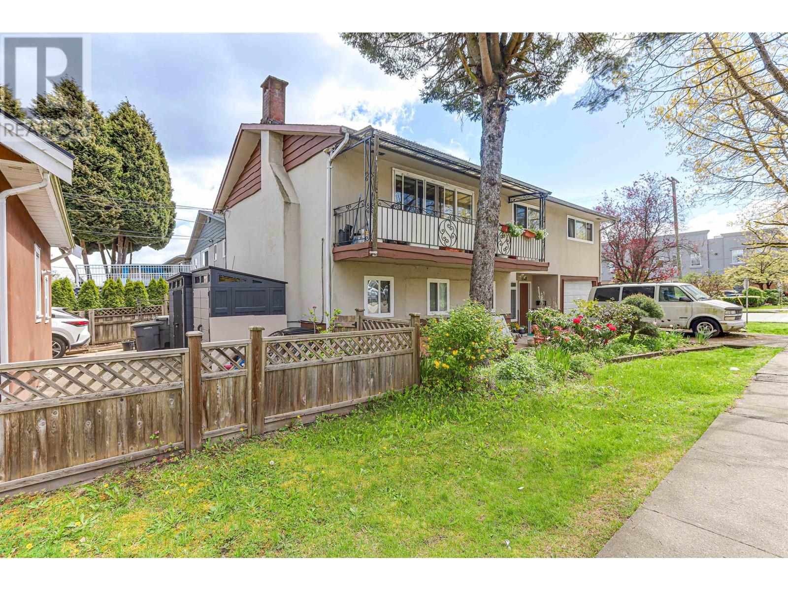 6388 Elliott Street, Vancouver, British Columbia  V5S 2M4 - Photo 4 - R2878179