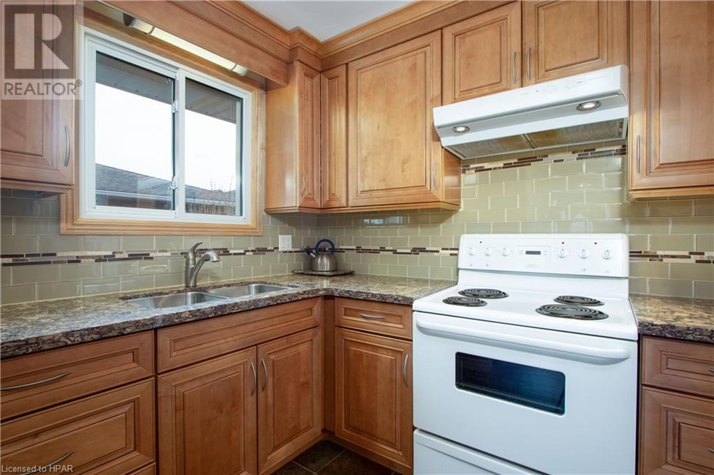 229 Devon Street, Stratford, Ontario  N5A 3A1 - Photo 16 - 40578453