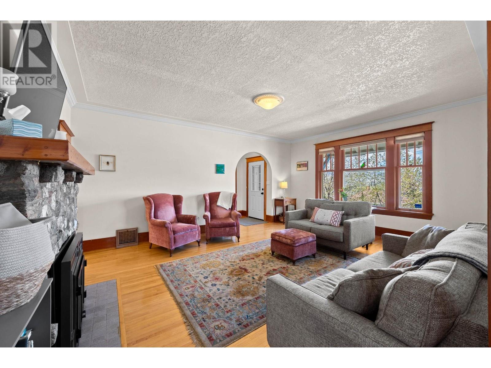 135 Battle Street, Kamloops BC For Sale HonestDoor