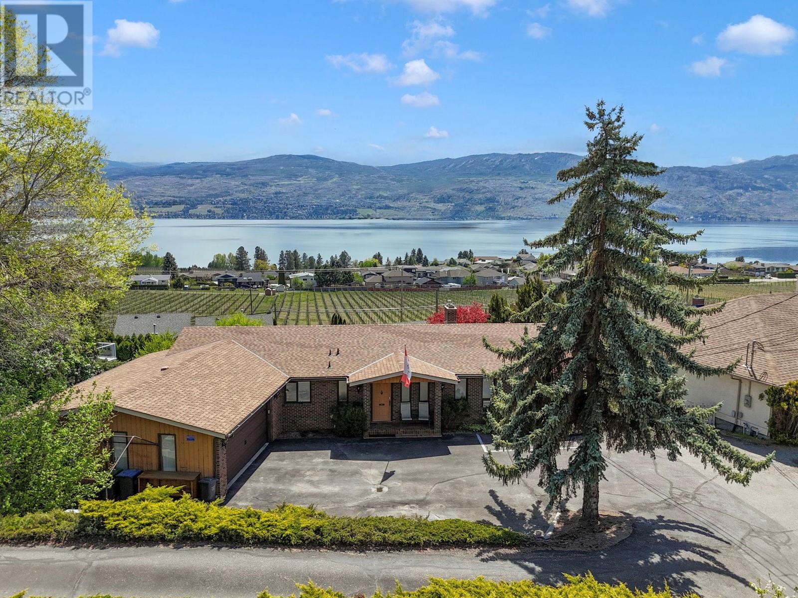 1125 Gregory Road, Lakeview Heights, West Kelowna 