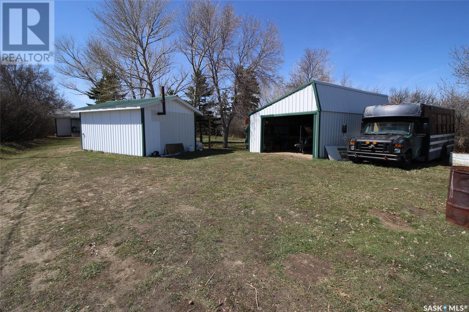 112 1st Street E, Climax, Saskatchewan  S0N 0N0 - Photo 40 - SK968265