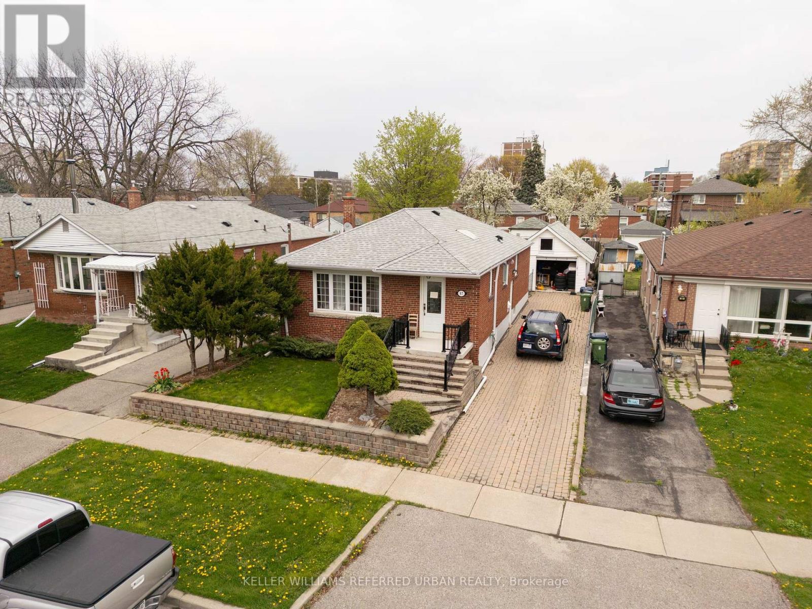 <h3>$4,200<small> Monthly</small></h3><p>87 Trinnell Boulevard, Toronto, Ontario</p>