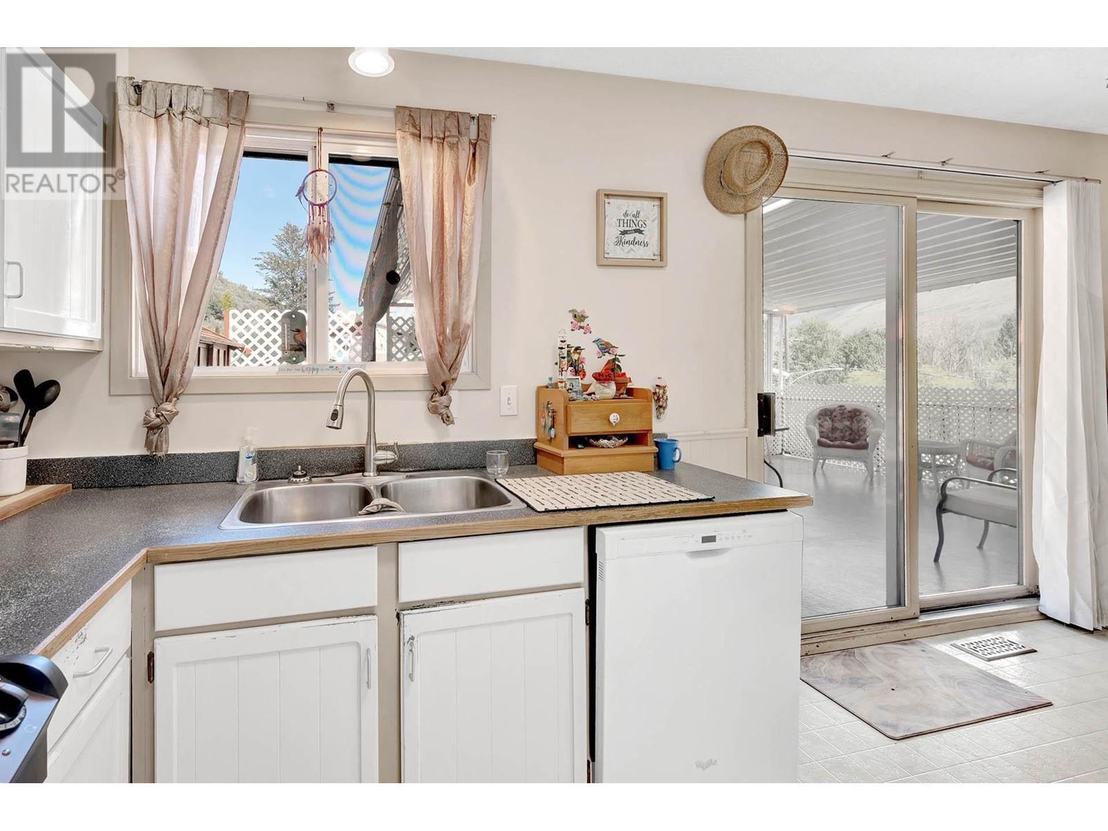 2346 Westsyde Road, Kamloops, British Columbia  V2B 7C4 - Photo 10 - 178273