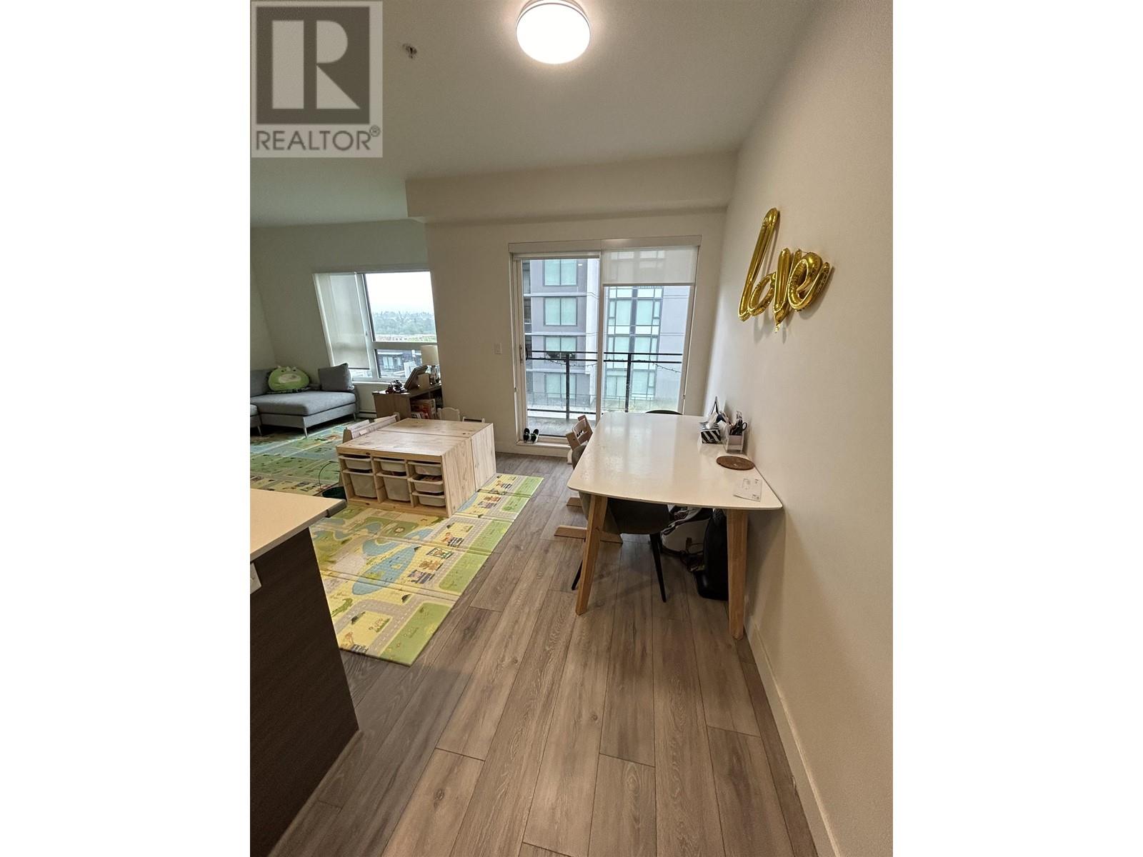 315 4468 Dawson Street, Burnaby, British Columbia  V5C 0J9 - Photo 3 - R2879089