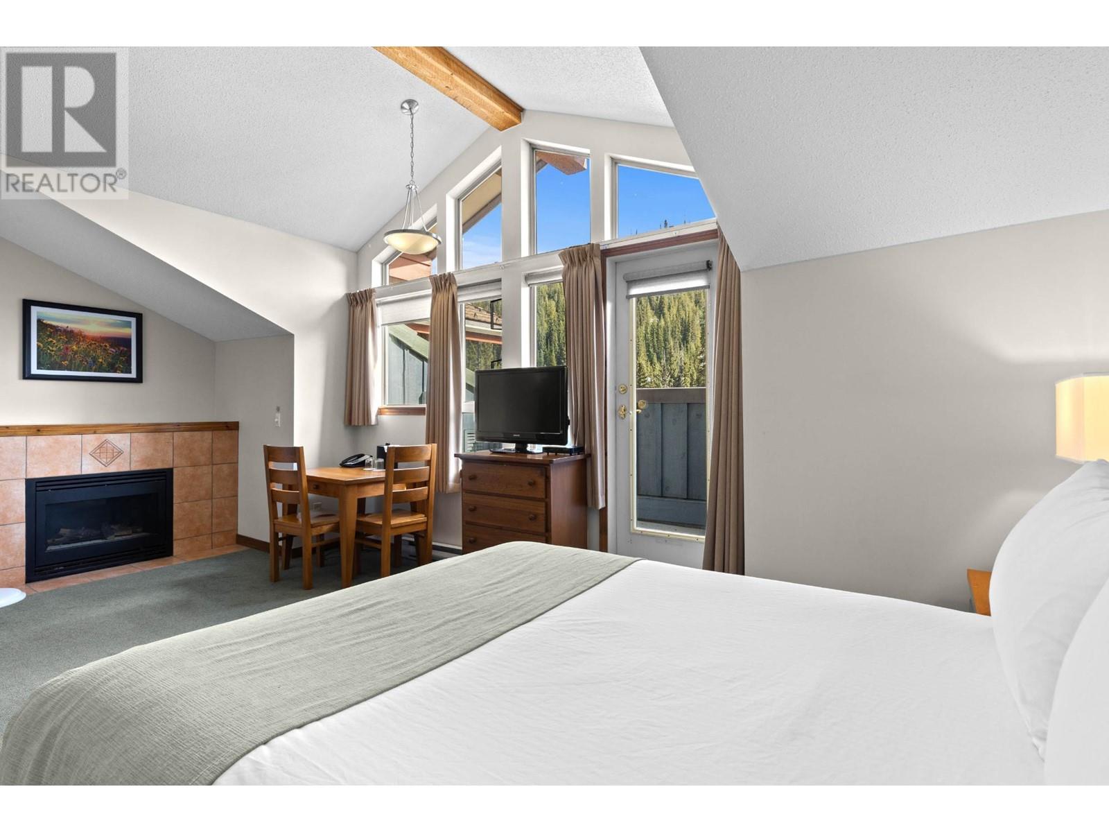 423-3160 Creekside Way, Sun Peaks, British Columbia  V0E 5N0 - Photo 2 - 178276