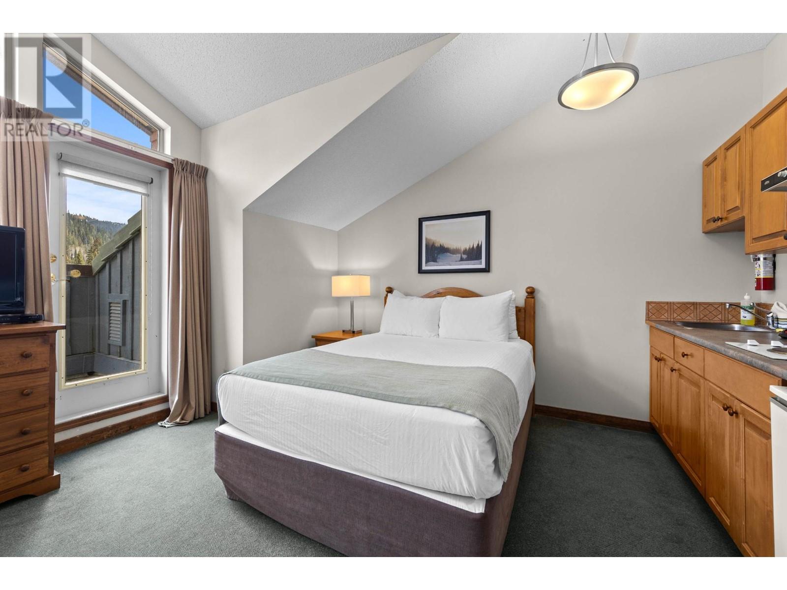 423-3160 Creekside Way, Sun Peaks, British Columbia  V0E 5N0 - Photo 4 - 178276