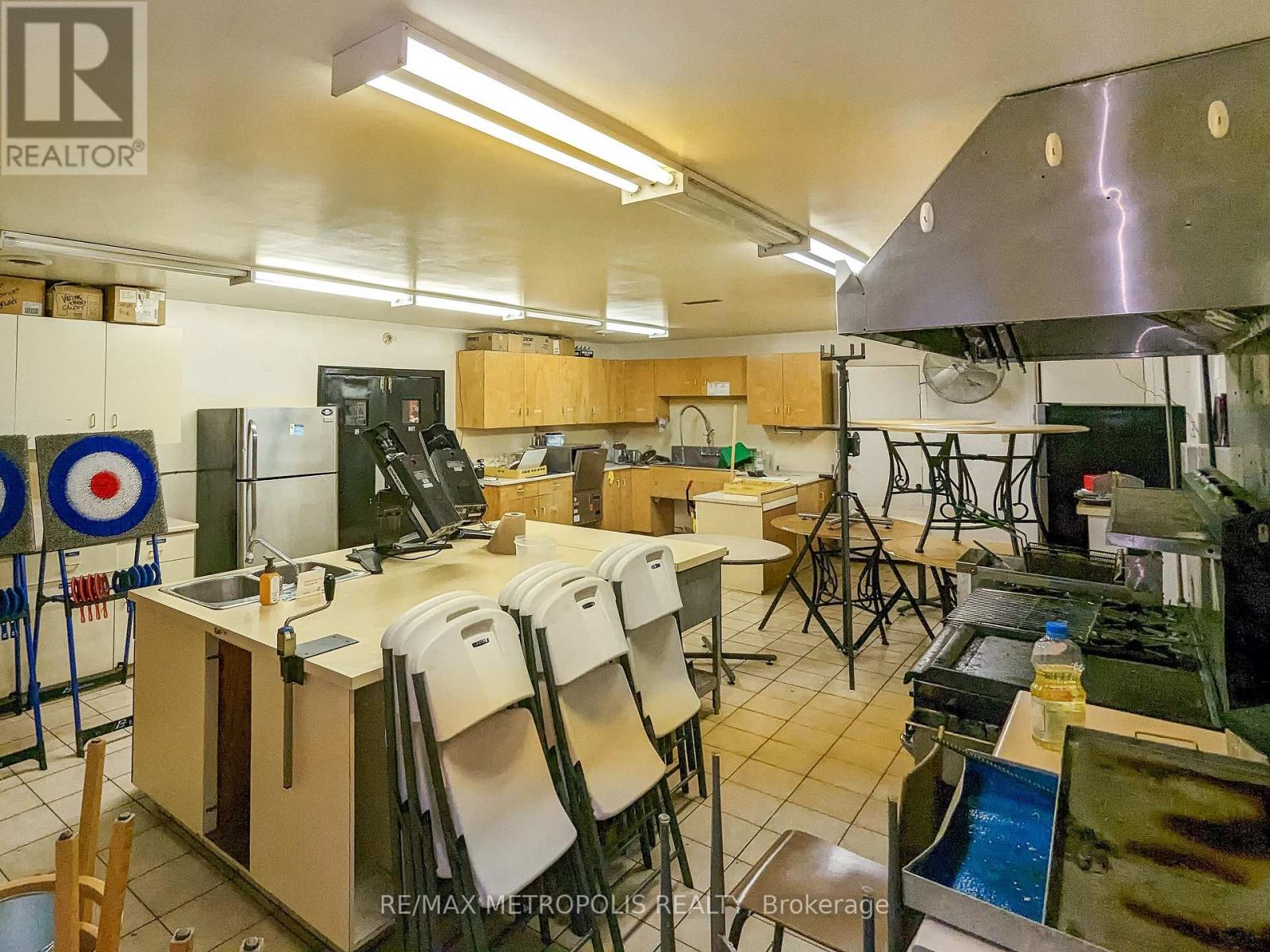 2505 London Line, Sarnia, Ontario  N7T 7H2 - Photo 20 - X8309610