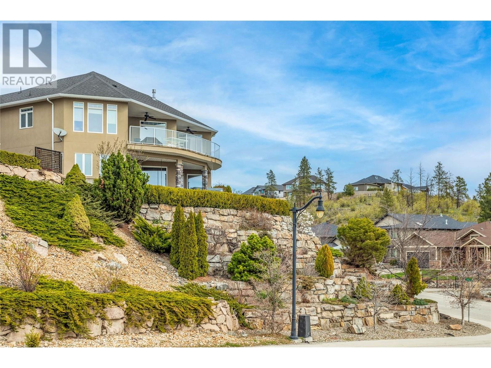 2726 Cliffshore Drive Lake Country