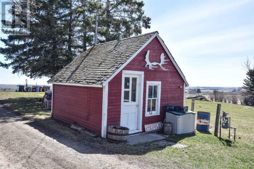 3519 Highway 580, Rural Mountain View County, Alberta  T0M 0N0 - Photo 15 - A2127530
