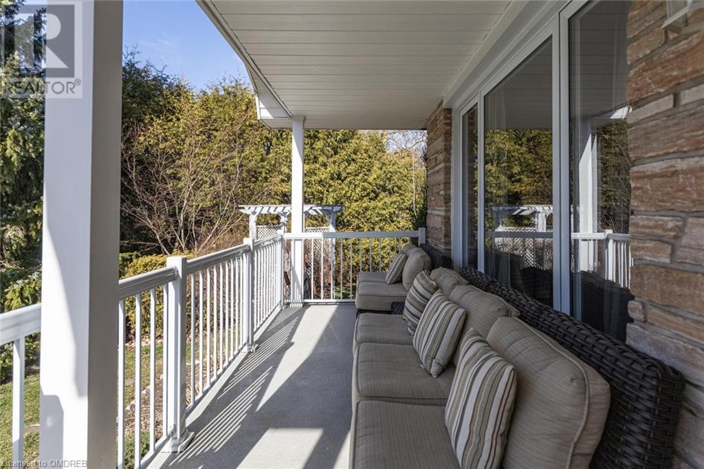 2254 Yates Court, Oakville, Ontario  L6L 5K6 - Photo 4 - 40554710