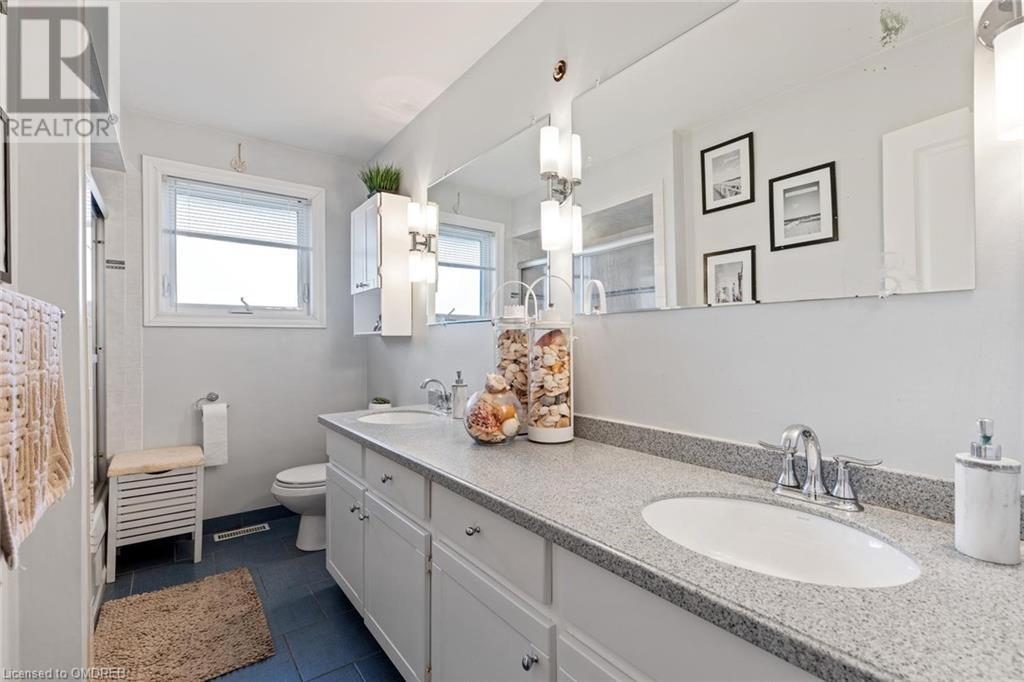 2254 Yates Court, Oakville, Ontario  L6L 5K6 - Photo 25 - 40554710