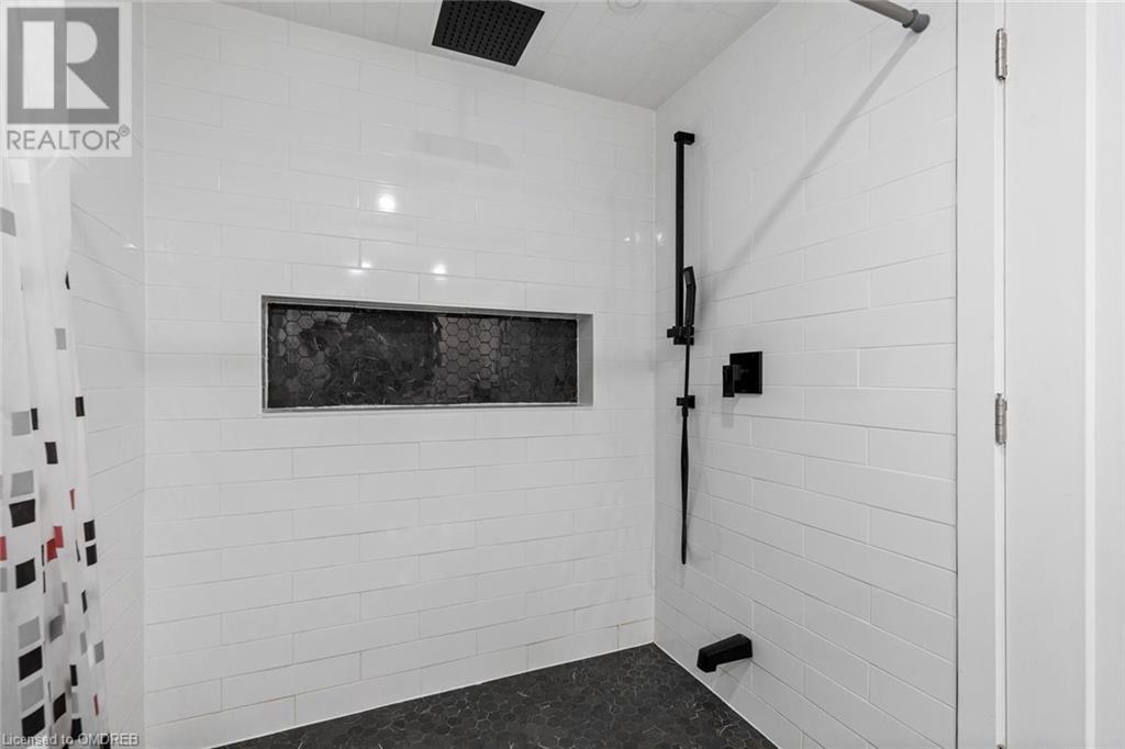 2254 Yates Court, Oakville, Ontario  L6L 5K6 - Photo 34 - 40554710