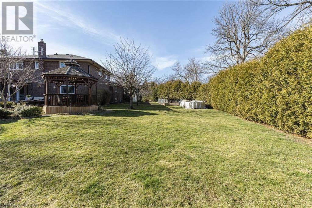 2254 Yates Court, Oakville, Ontario  L6L 5K6 - Photo 38 - 40554710