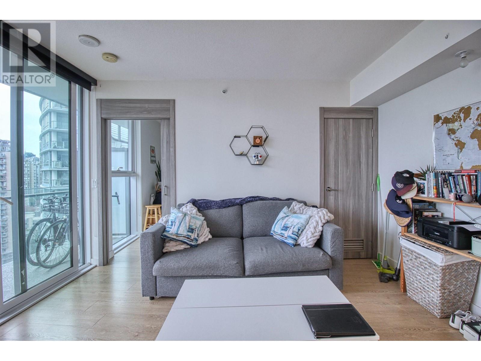 2004 89 Nelson Street, Vancouver, British Columbia  V6Z 0E7 - Photo 6 - R2879674
