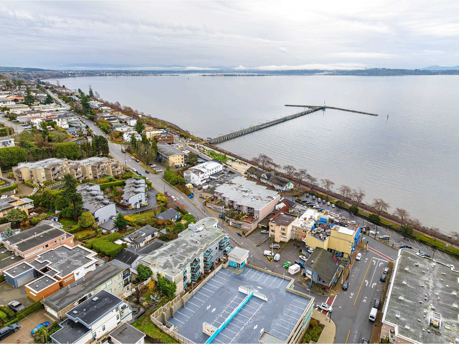 Listing Picture 31 of 38 : 501 14955 VICTORIA AVENUE, White Rock - 魯藝地產 Yvonne Lu Group - MLS Medallion Club Member