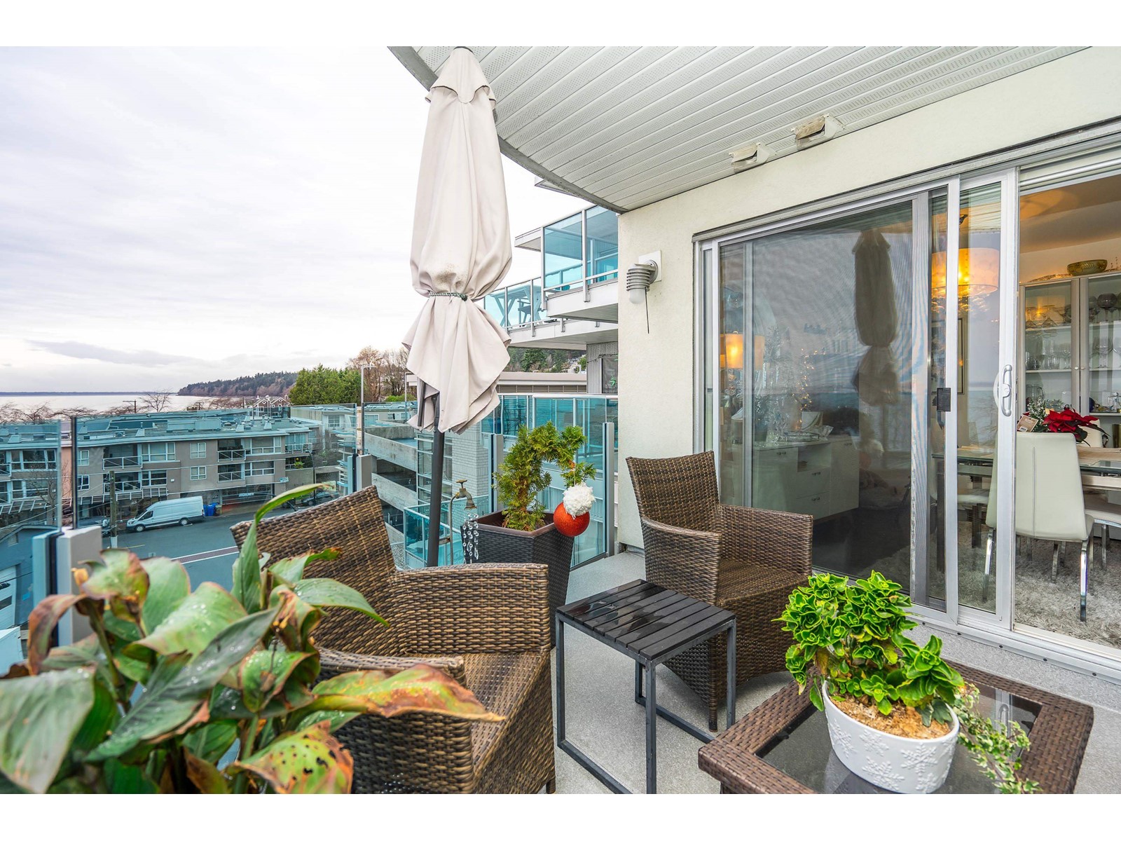 Listing Picture 25 of 38 : 501 14955 VICTORIA AVENUE, White Rock - 魯藝地產 Yvonne Lu Group - MLS Medallion Club Member