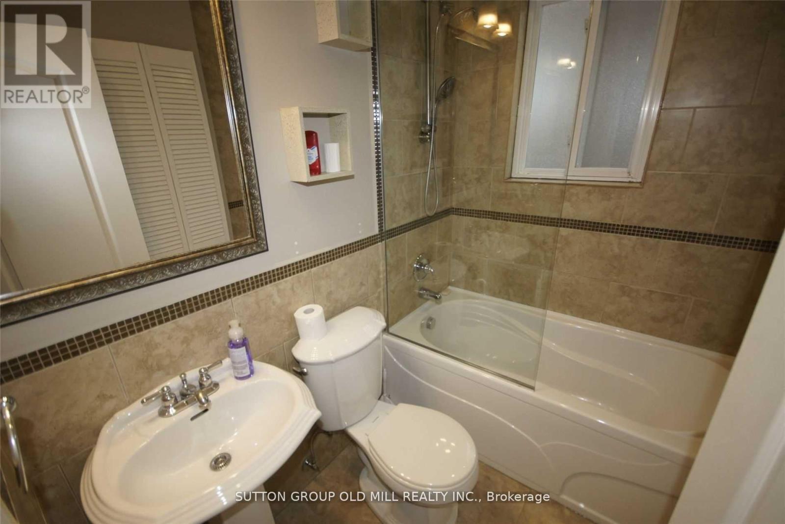 112 Stephen Drive, Toronto, Ontario  M8Y 3N3 - Photo 20 - W8311880